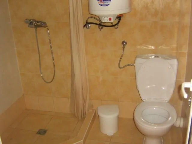 апартамнет с две спални в комплекс лъки 2 влас *