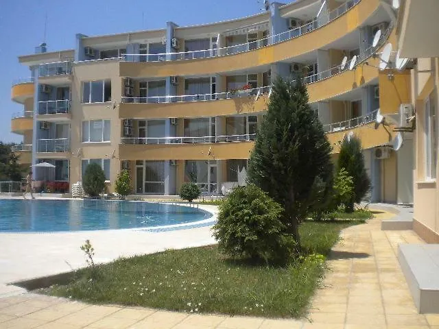 апартамнет с две спални в комплекс лъки 2 влас Апартаменты